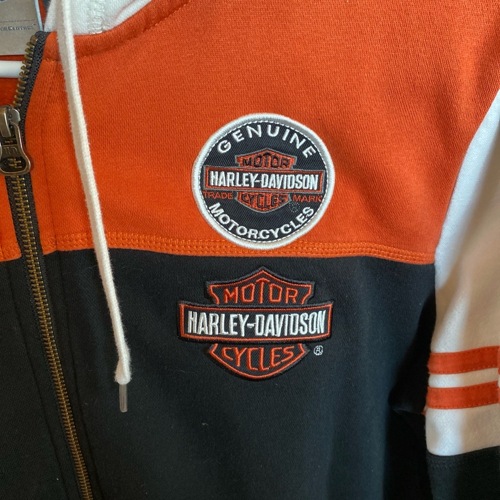 Harley-Davidson Embroidered Black, Orange, and White Sweatshirt - Picture 5 of 6